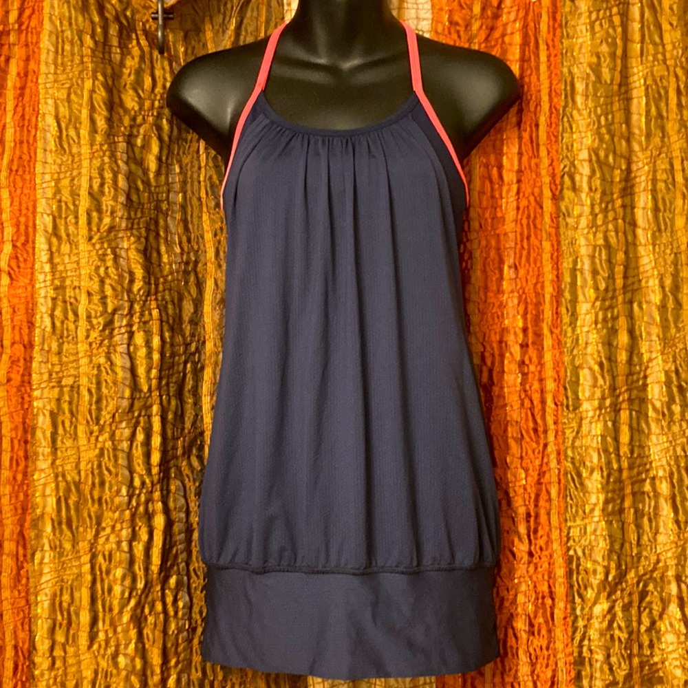Lululemon tank top with built in sports bra - Picture 2 of 6
